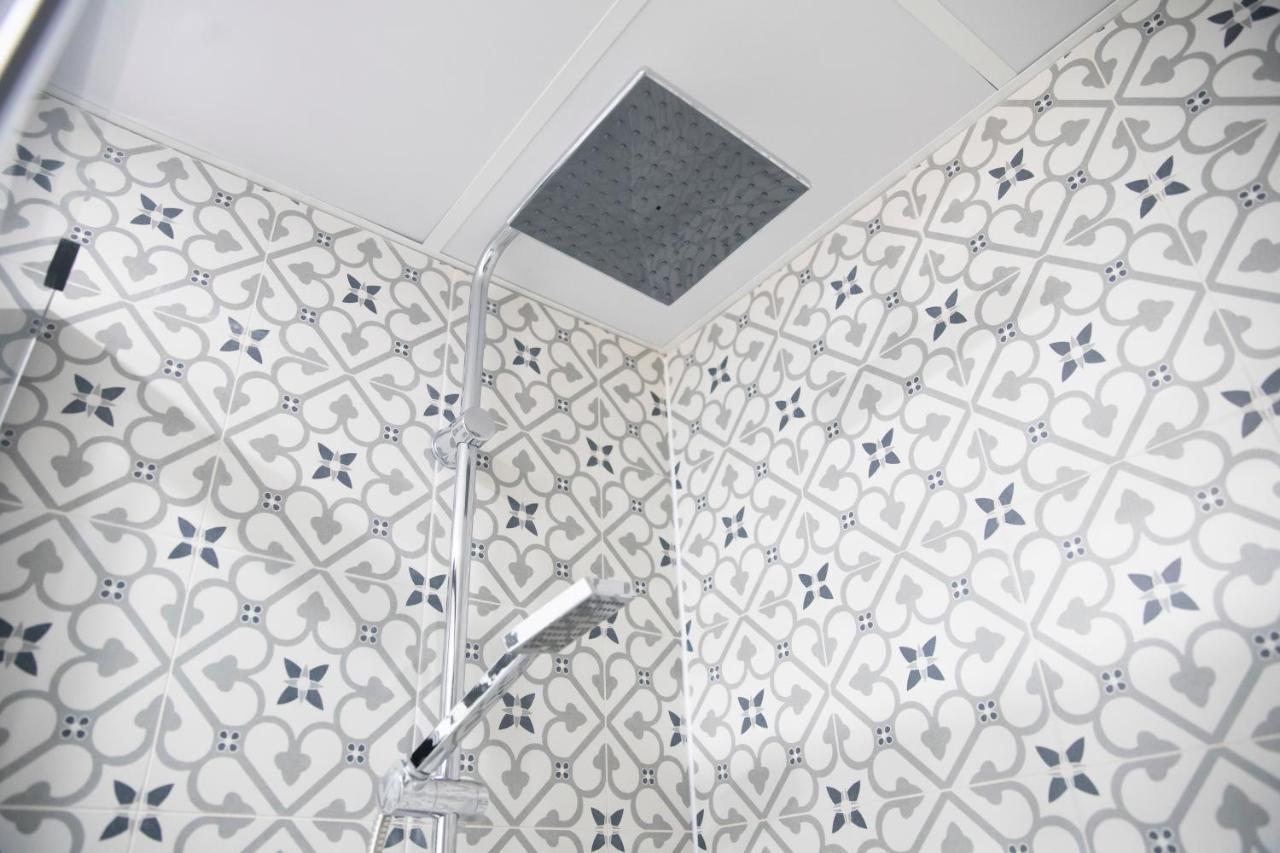Hostal Boutique I Host You Madrid Exteriör bild