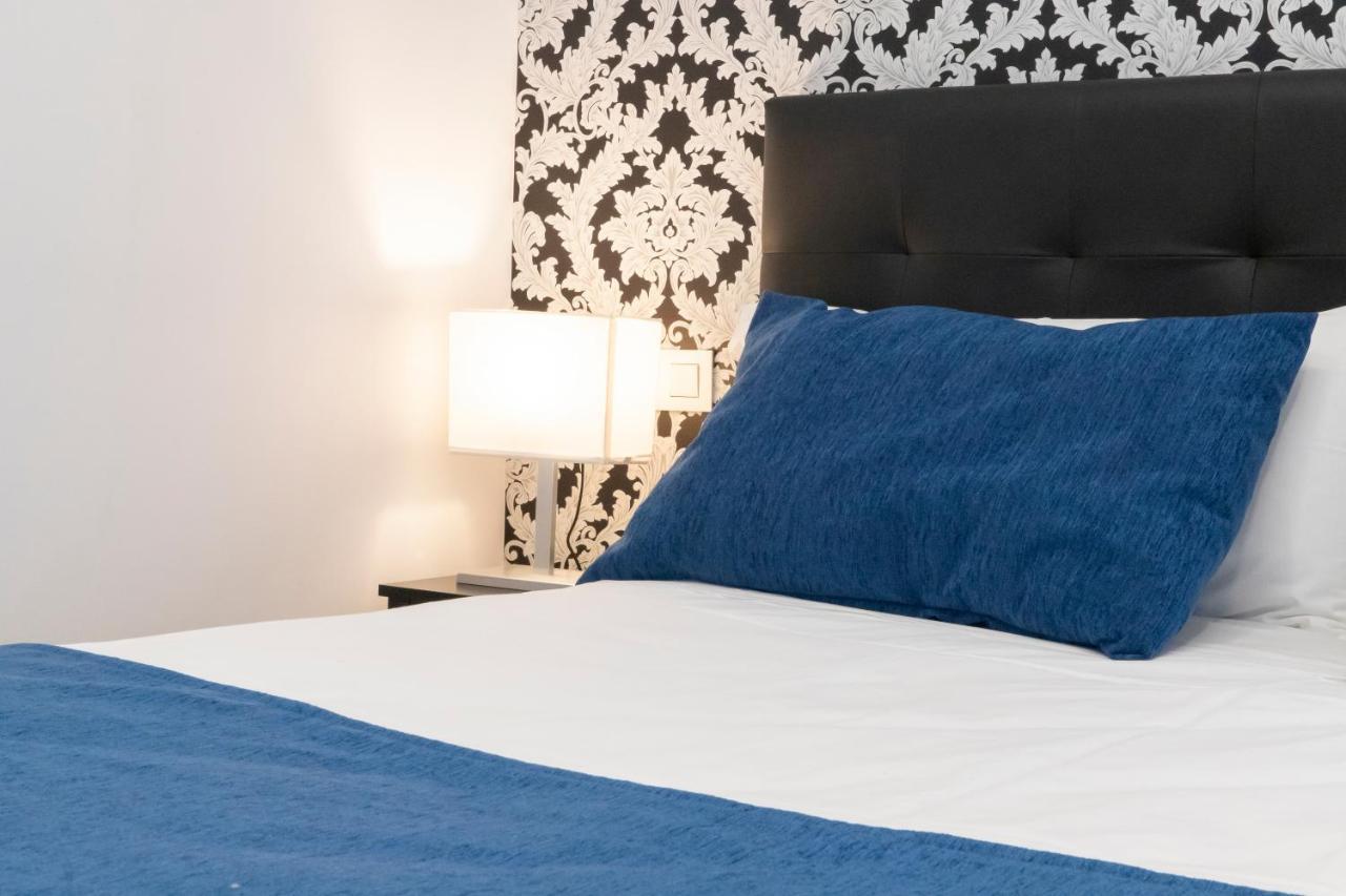 Hostal Boutique I Host You Madrid Exteriör bild